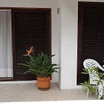 Apartamento Luminoso Con Patio Y Jardin