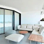 Infinity 0-3 Luxe Partial Sea View 2B