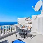 Stunning Flat With Wonderful Sea Views