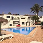 Vakantiehuis * Holiday Home * Casa De Vacaciones * Urb. Chayofita