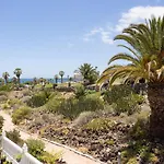 Luxury Seaside Retreat