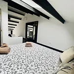 Casa Lola