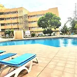Modern Pool Front Apartment In Las Americas