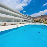 Luxury Apartment. Heated Pool. Ac. Ocean View!
