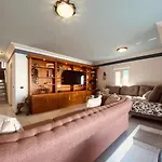 The Good Life Holiday Home
