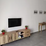 Mareverde Wifi 1 Bedroom Apartment