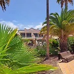 Cosy Three Bedroom Bungalow In Costa Adeje