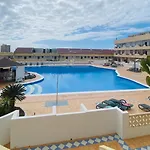 Beach Paradise Apartment