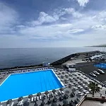 Mirador La Galera, Junto A La Playa