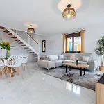 Villa With 4 Bedrooms And Private Heated Pool