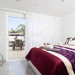 Island Village Sol