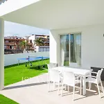 3X Bedroom Holiday House 100M From Ocean Ebv10