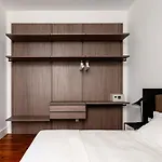 The Park Suites By Ires Lar