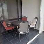 Primavera Gelijkvloers Appartement Met Ruim Terras En Wifi