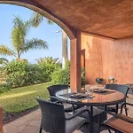 Alzaro 02 Deluxe Sea View 2B