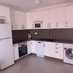 Victoria Court 2- Lovely Apartment 25