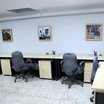 Amplia Casa 5 Habitaciones En Santa Cruz Con Zona Para Trabajar