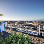 Altamira Lux Suit Beach El Duque