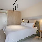 Granada I