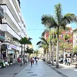 Beautiful, 2 Double Bedrooms Apartment In Central Los Cristianos, 3 Mins From The Beach