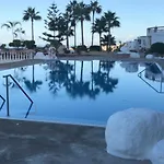 Las Mimosas