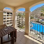 Studio In Castle Harbour With Pool View C009