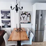 Porta Nova Family Apartment