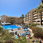 Two Bedroom Apartment In Castle Harbour C201
