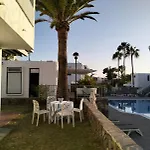 Apartamento Con Jardin Y Piscina