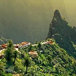 Villa With Amazing Sea View, Pool, Home Cinema And Proaudio