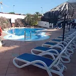 Front Line Seafront Apartment With All Day Sun!