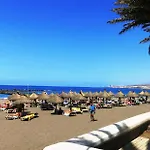Blue Bay Paradise - Beach Front Apartment With Sea View
