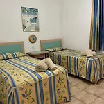 Castle Harbour 1 Bedroom Pool View C105