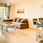 Well Refined Apartment - Stunning Pool