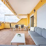 *** Spectacular *** Beach *** Parking *** Sundeck ***