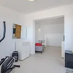 Holiday Home Versatile Oasis By Interhome