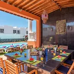 Villa Naranja With Private Heated Pool, Sea Views, Air Conditioning, Terrace, Itv And Bbc Channels, Wifi