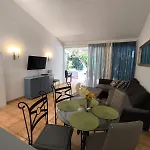 Apartment Las Americas Paradero Garden & Swimming Pool