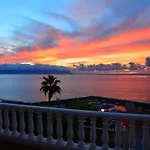 Panoramic Ocean View Apartment