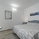 Primavera Tranquil Retreat 2-Bedroom Apartment With Balcony, Garden View & Fiber Wifi