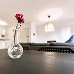 Two Bedroom Apartment In Playa De Las Americas