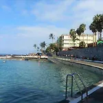 Holiday Villa With Garden And Private Pool