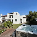 Casa Las Rocas