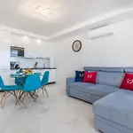 Ponderosa 807, Las Americas, One Bedroom Apartment With Large Terrace And Ocean View, Next To Siam Park