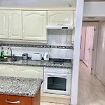 Cozy Apartment In Oasis
