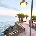 Alcamar Habitacion Privada Con Las Areas De Sala, Cocina Y Bano Que Se Comparten Cerca Al Mar!