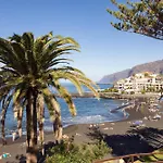 Dialez Holidays - Lago Santiago
