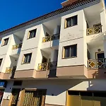 Seaside Whale Apartments Wifi 2I