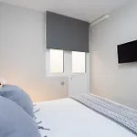 Old Town Charming One-Bedroom Apartment