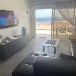 Stunning 2 Bedroom Apartment With Full View Of The Sea And Marina , Full Sun